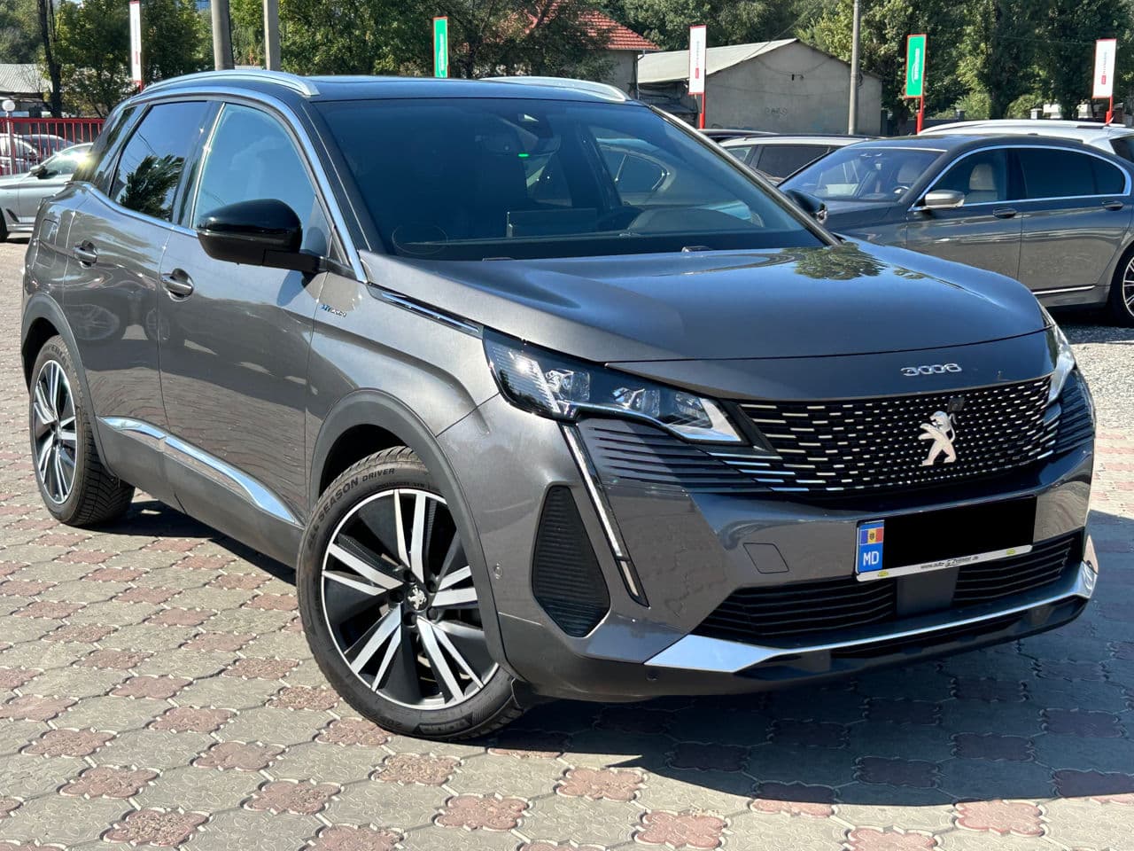 2021 Peugeot 3008 — Miniatură 4