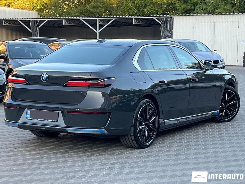BMW i7 XDrive60 2023 — Миниатюра 2
