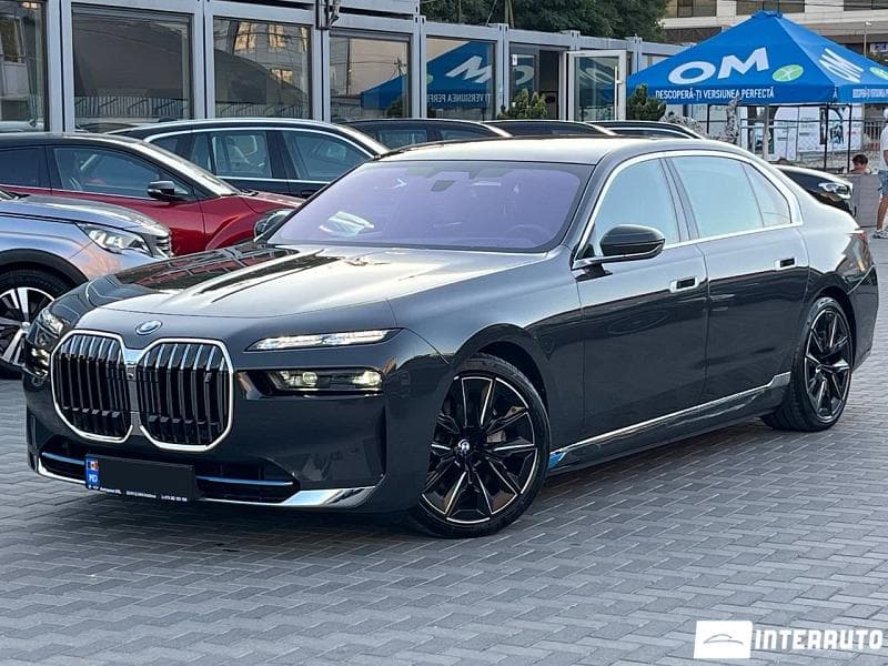 BMW i7 XDrive60 2023 — Миниатюра 3