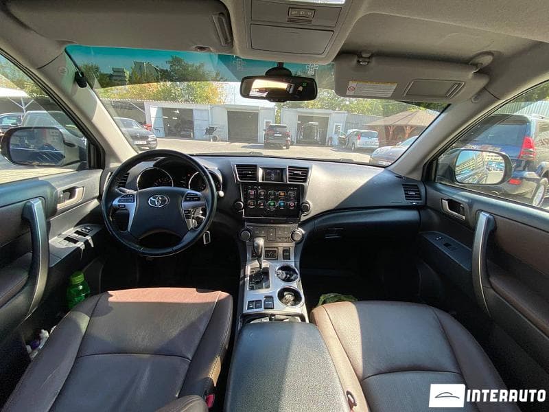 2011 Toyota Highlander — Miniatură 8