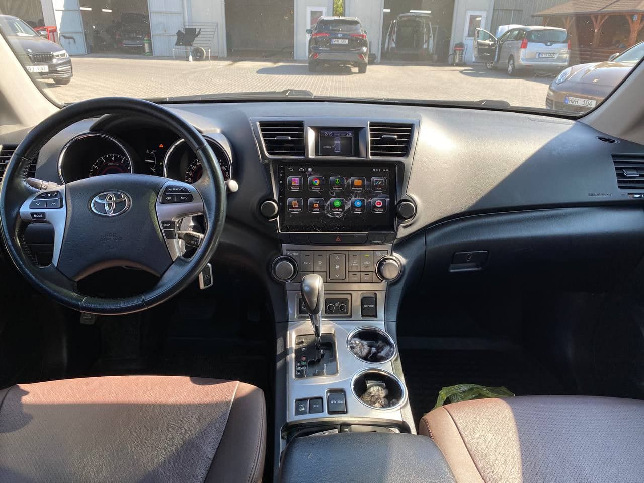 2011 Toyota Highlander — Miniatură 7