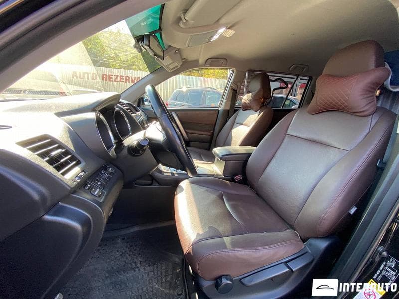 2011 Toyota Highlander — Miniatură 6