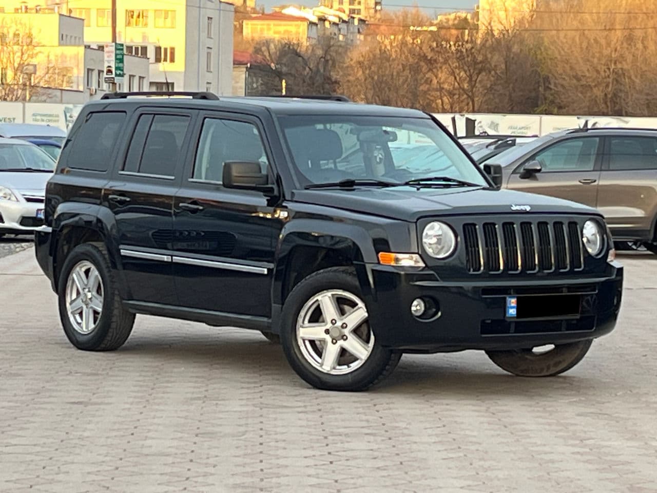 2010 Jeep Patriot — Miniatură 4