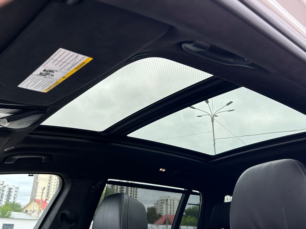 2020 BMW X7 4.0i — Miniatură 23
