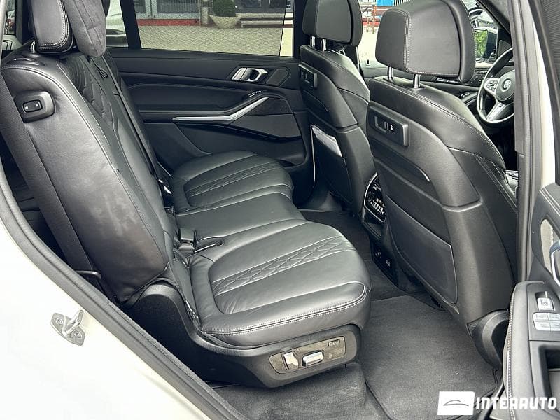 2020 BMW X7 4.0i — Miniatură 22