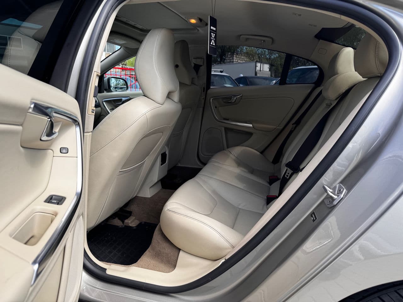 Volvo S 60 2014 — Миниатюра 17
