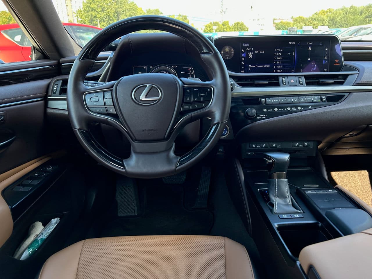 Lexus ES 300h 2018 — Миниатюра 8