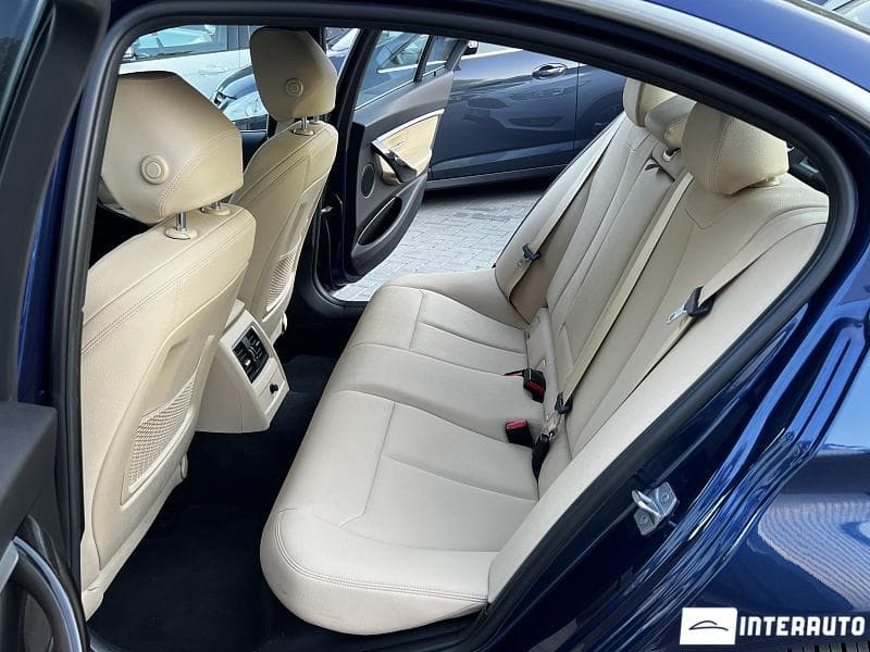 2018 BMW 330E — Miniatură 22