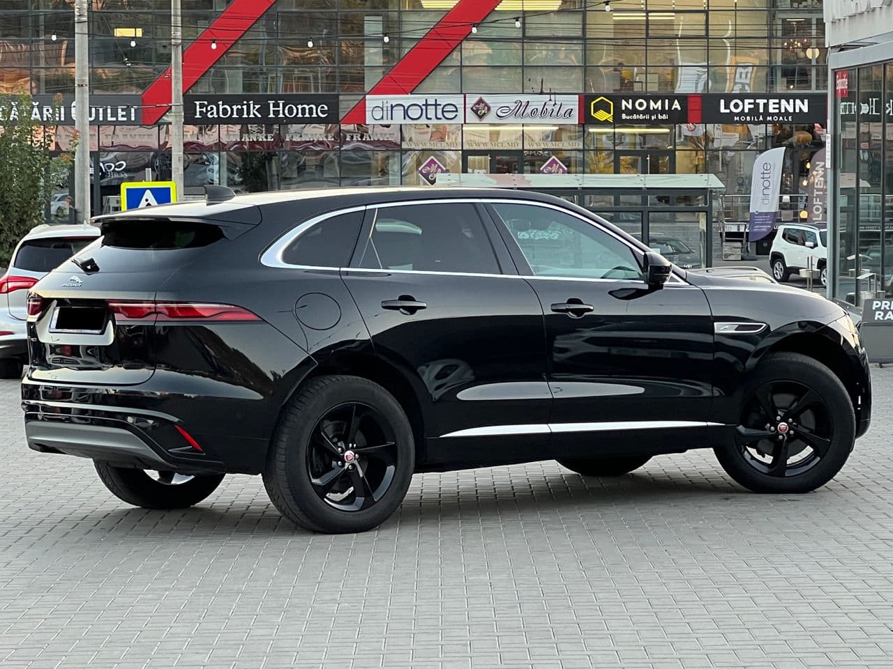 Jaguar F-Pace 2021 — Миниатюра 3