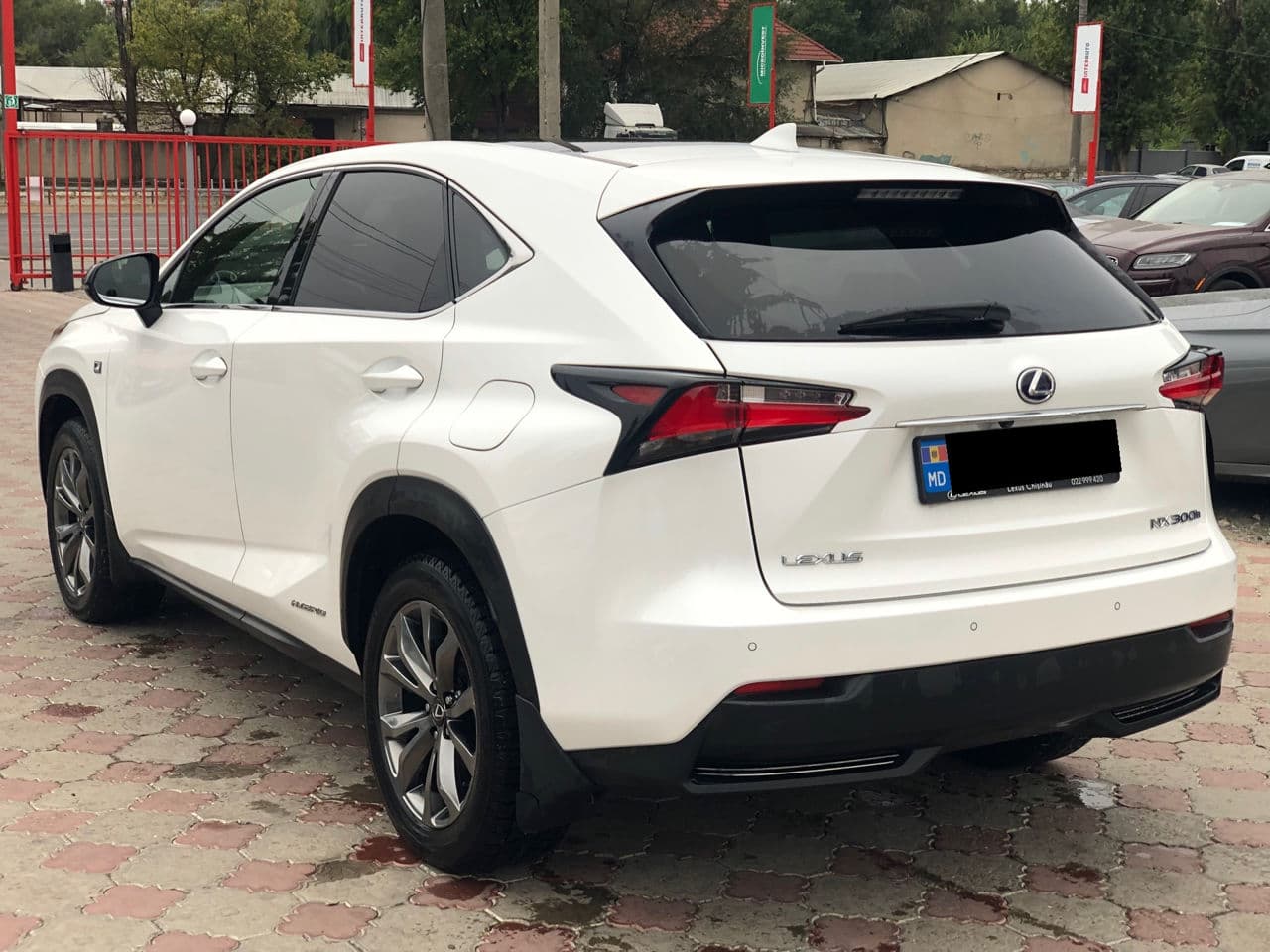 Lexus NX 300H 2015 — Миниатюра 2