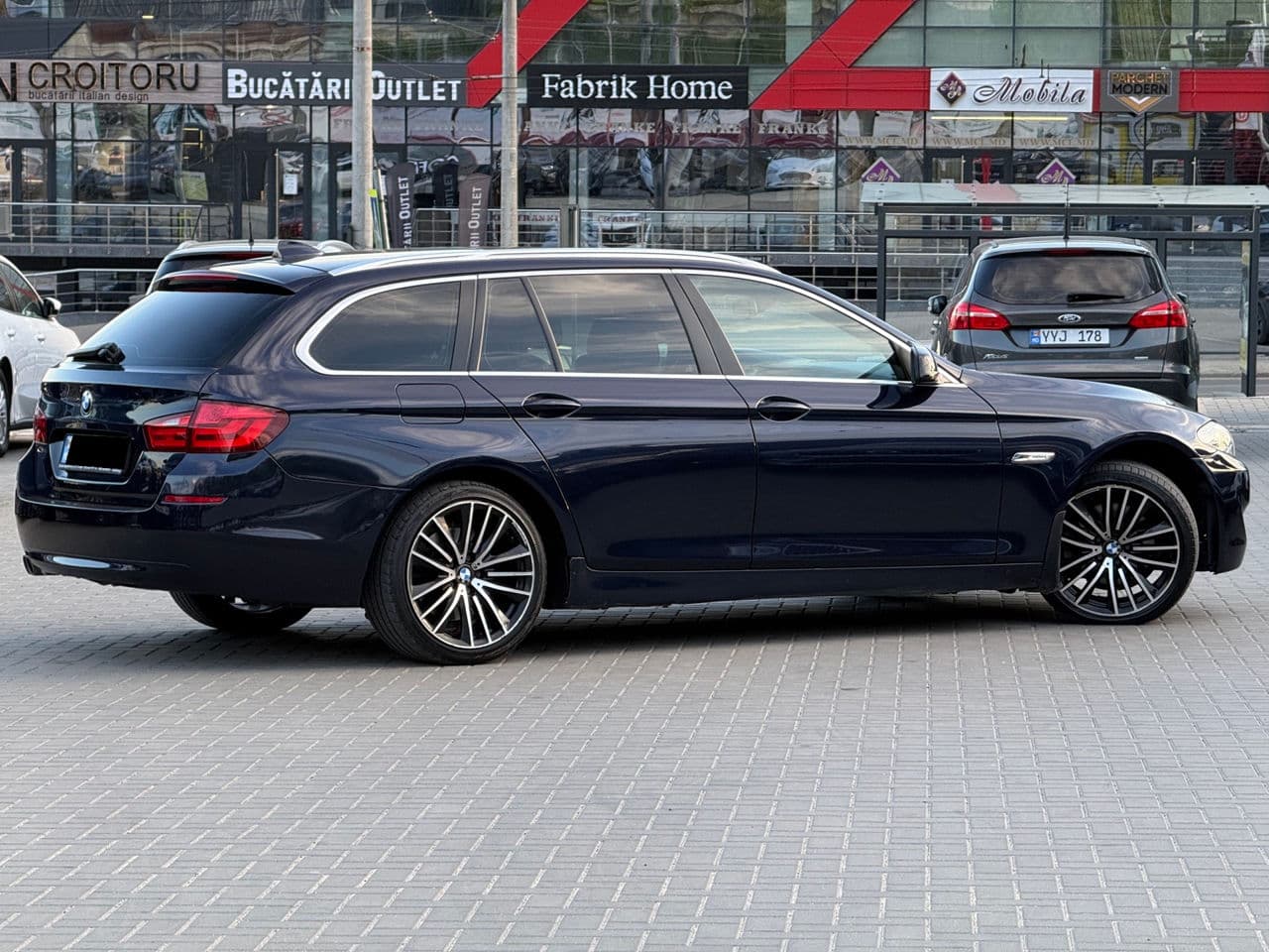 BMW 520 2012 — Миниатюра 3