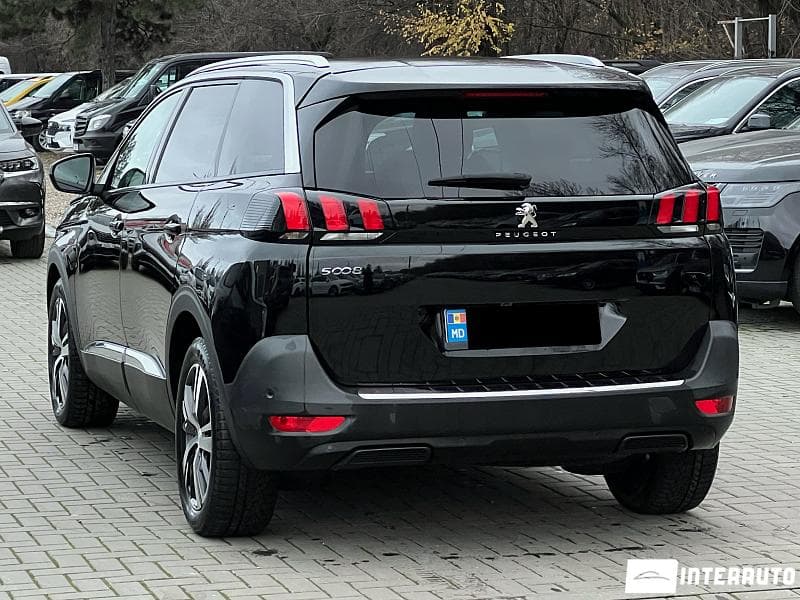 2019 Peugeot 5008 — Miniatură 4