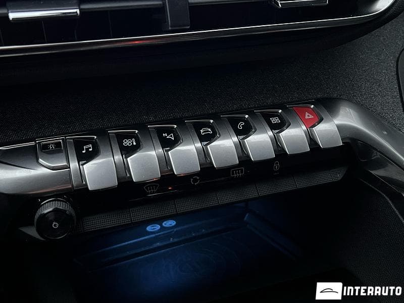 2019 Peugeot 5008 — Miniatură 17