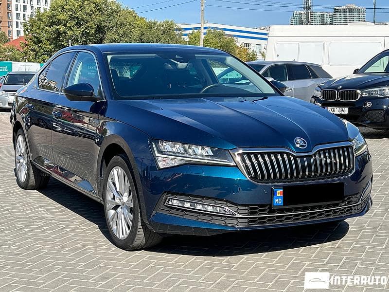 2019 Skoda Superb — Miniatură 4