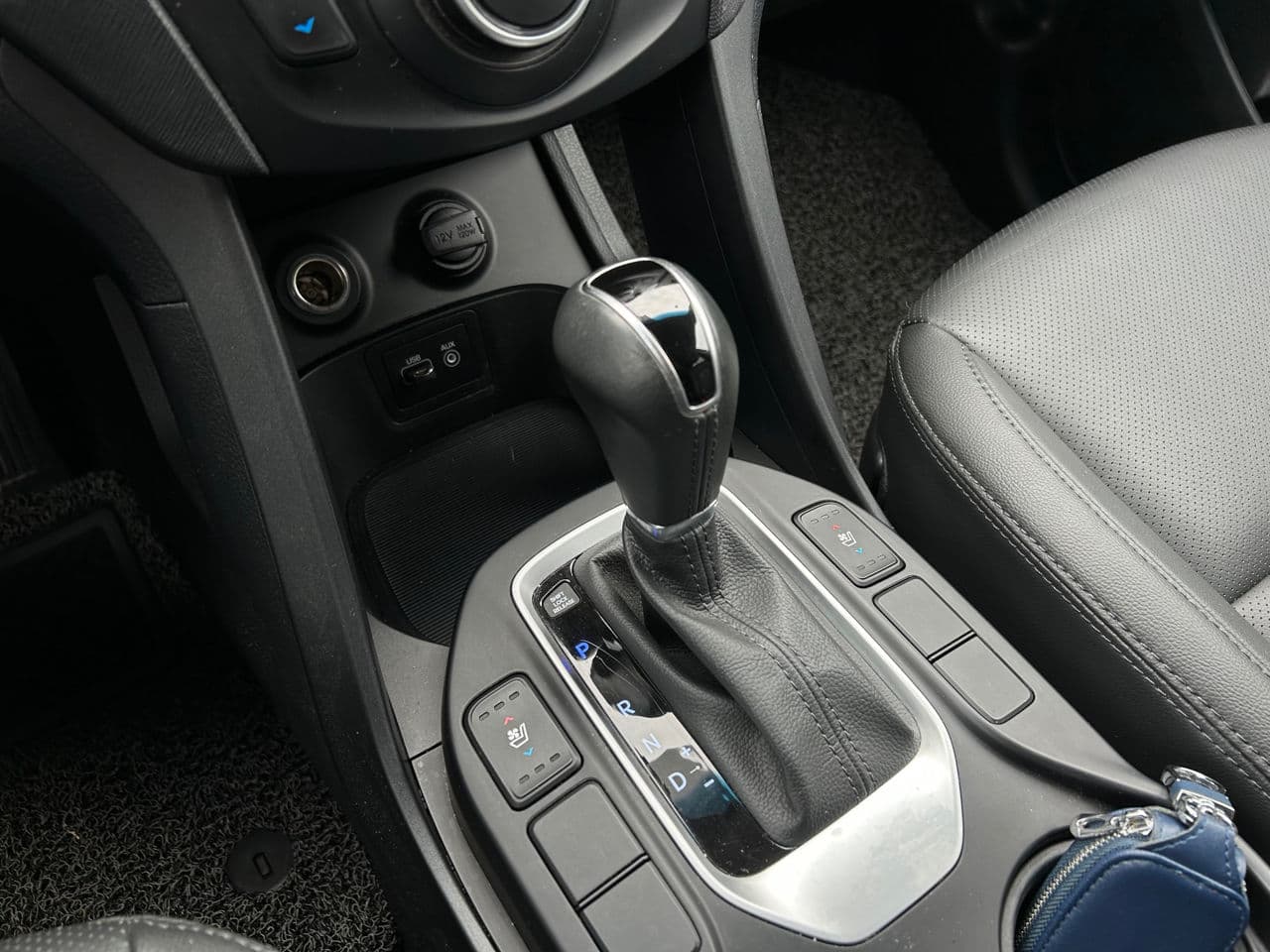 2016 Hyundai Santa Fe — Miniatură 16