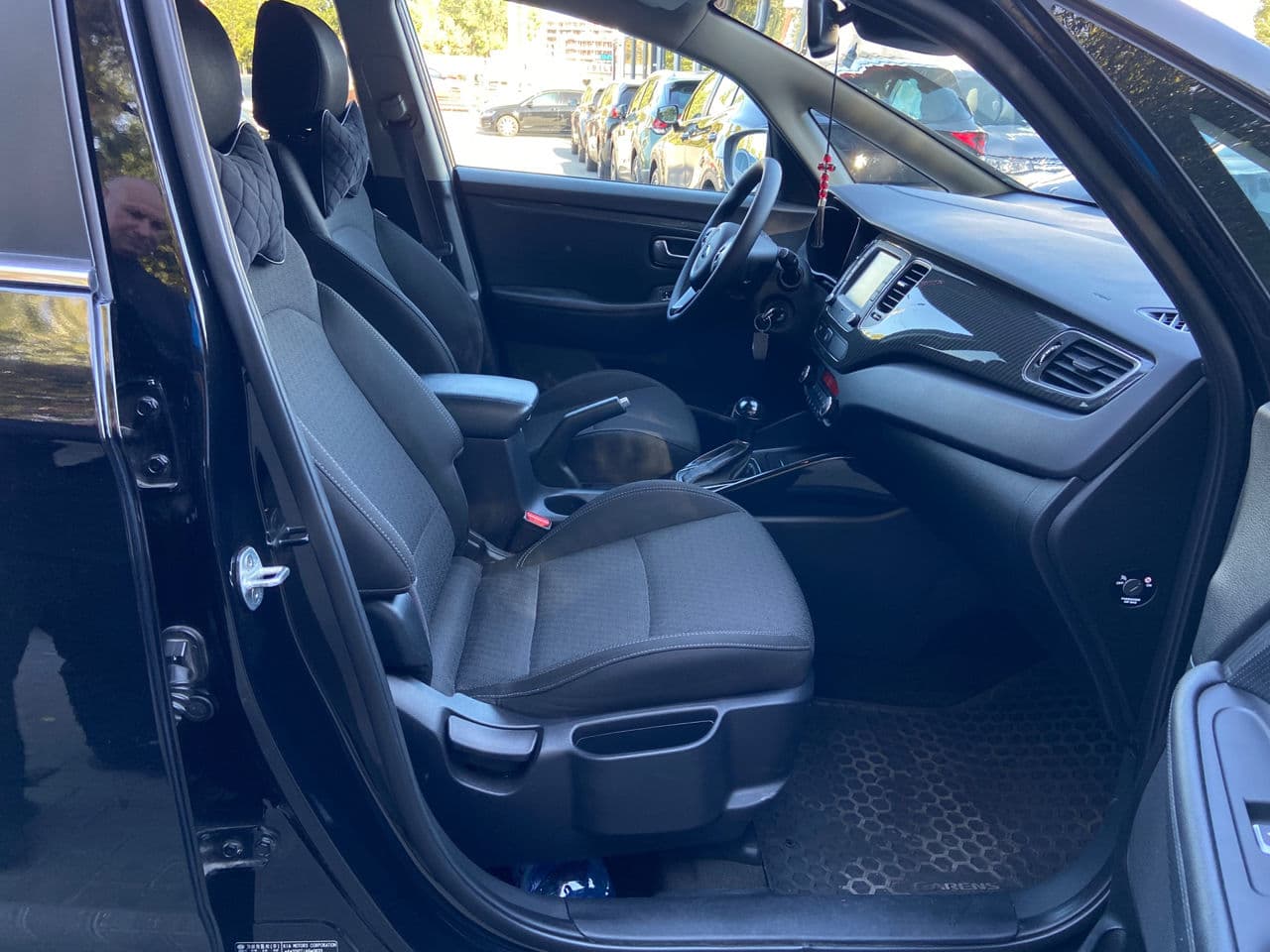 2016 Kia Carens — Miniatură 17