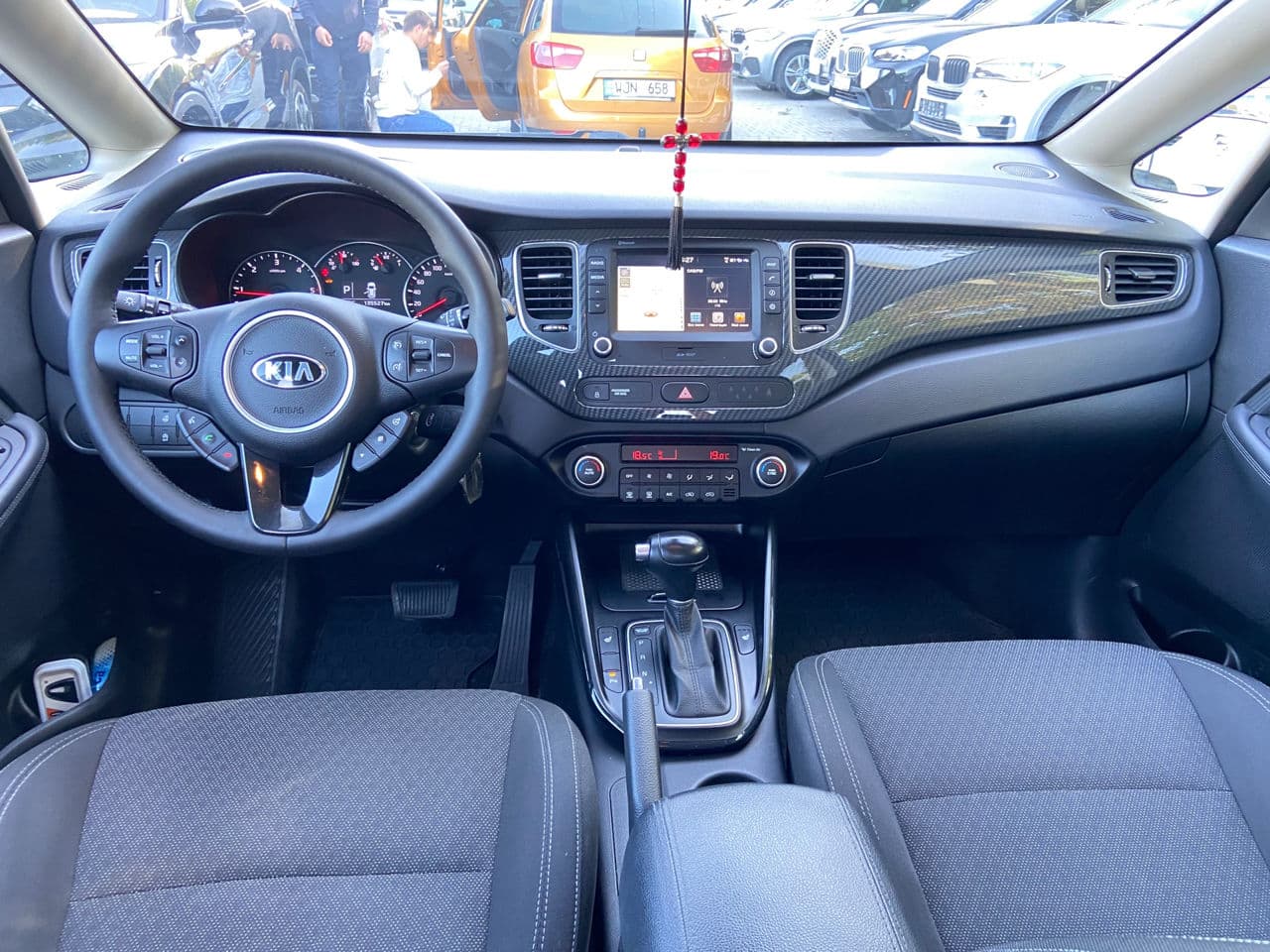 2016 Kia Carens — Miniatură 14