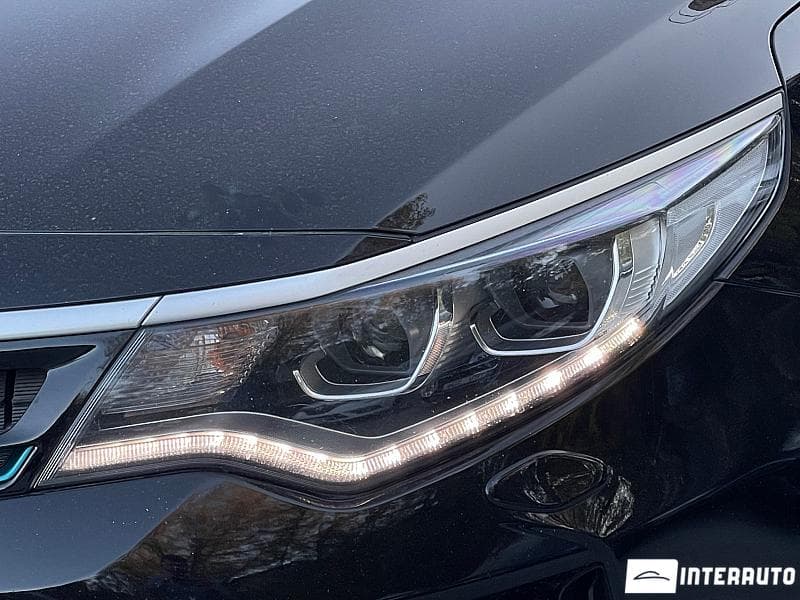 2017 Kia Optima — Miniatură 5