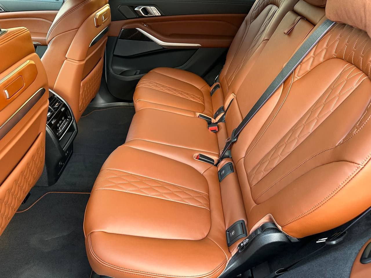 2023 BMW X7 4.0i — Miniatură 24
