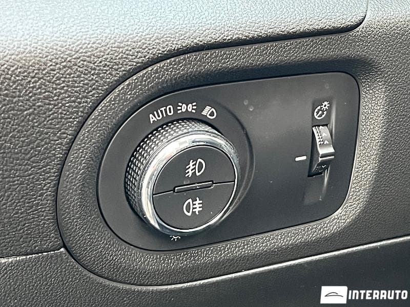 2021 Opel Grandland X — Miniatură 21