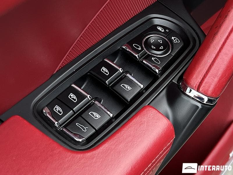 2015 Porsche Cayenne — Miniatură 20