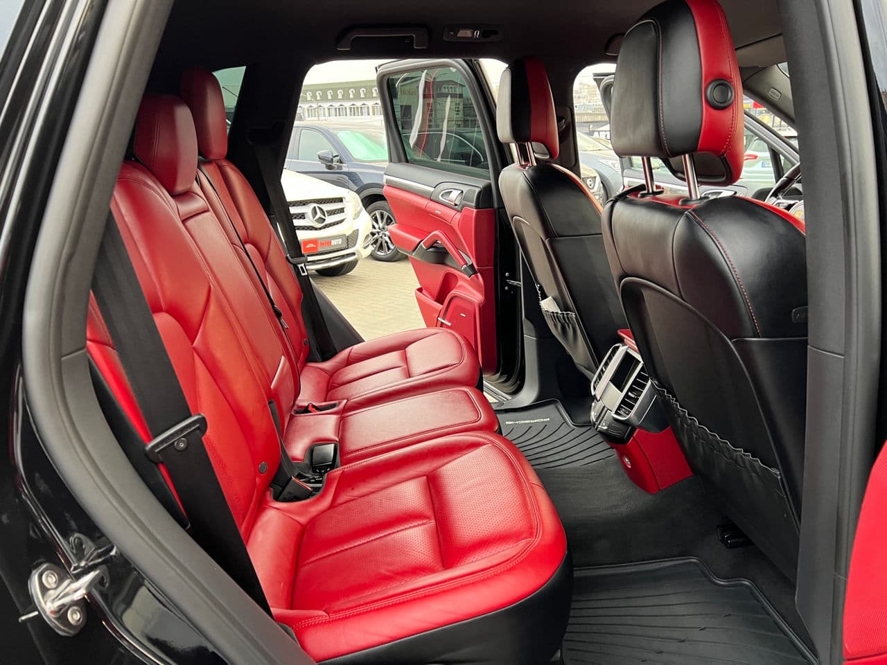 2015 Porsche Cayenne — Miniatură 16