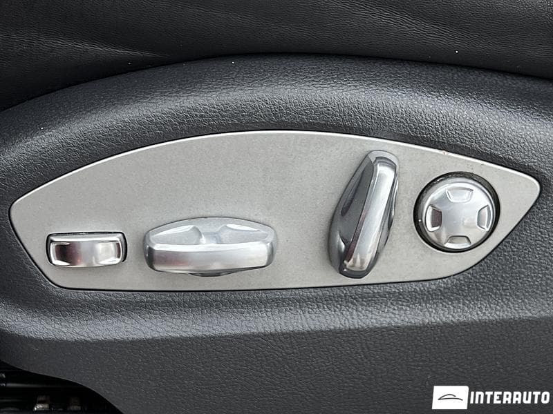 2015 Porsche Cayenne — Miniatură 21