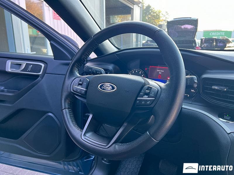 2020 Ford Explorer — Miniatură 5