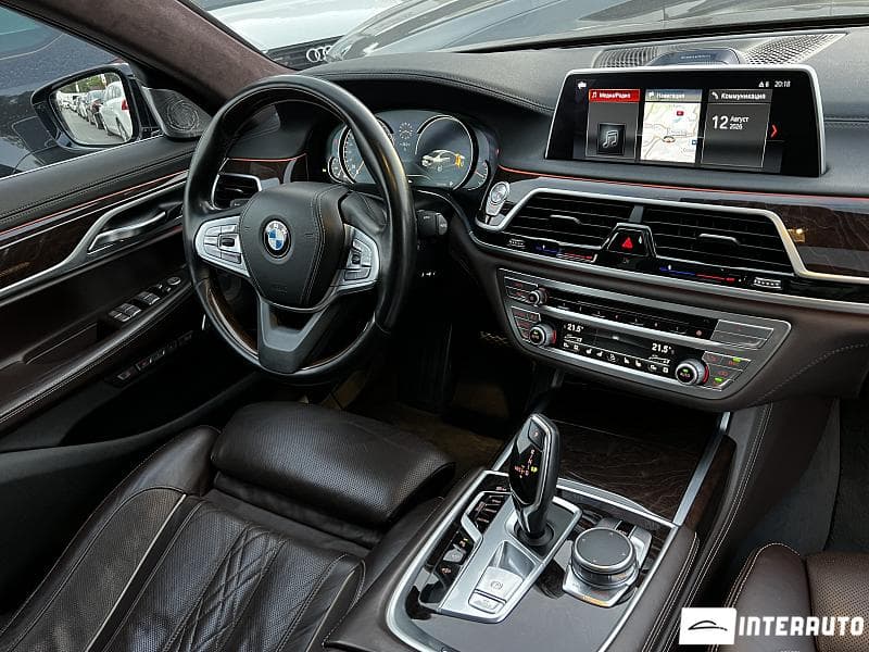 2016 BMW 740 — Miniatură 14
