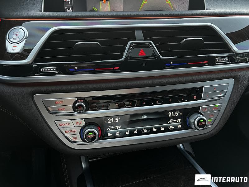 2016 BMW 740 — Miniatură 19