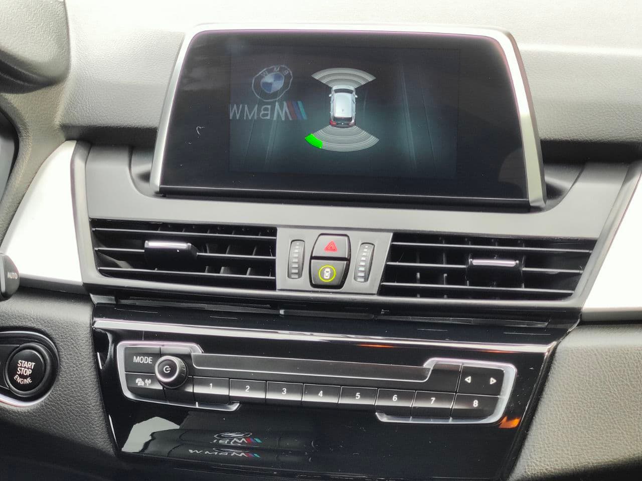 BMW 216d 2018 — Миниатюра 12