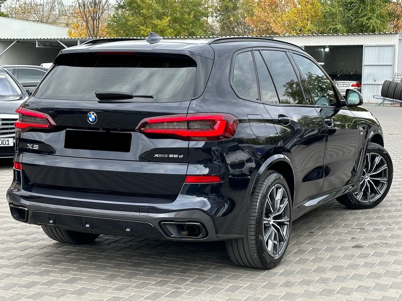 2021 BMW X5 2.5D — Miniatură 4