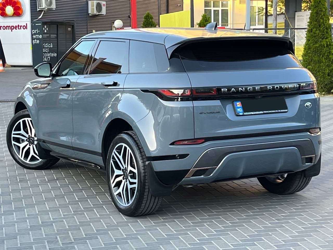 2022 Land Rover Range Rover Evoque — Miniatură 2
