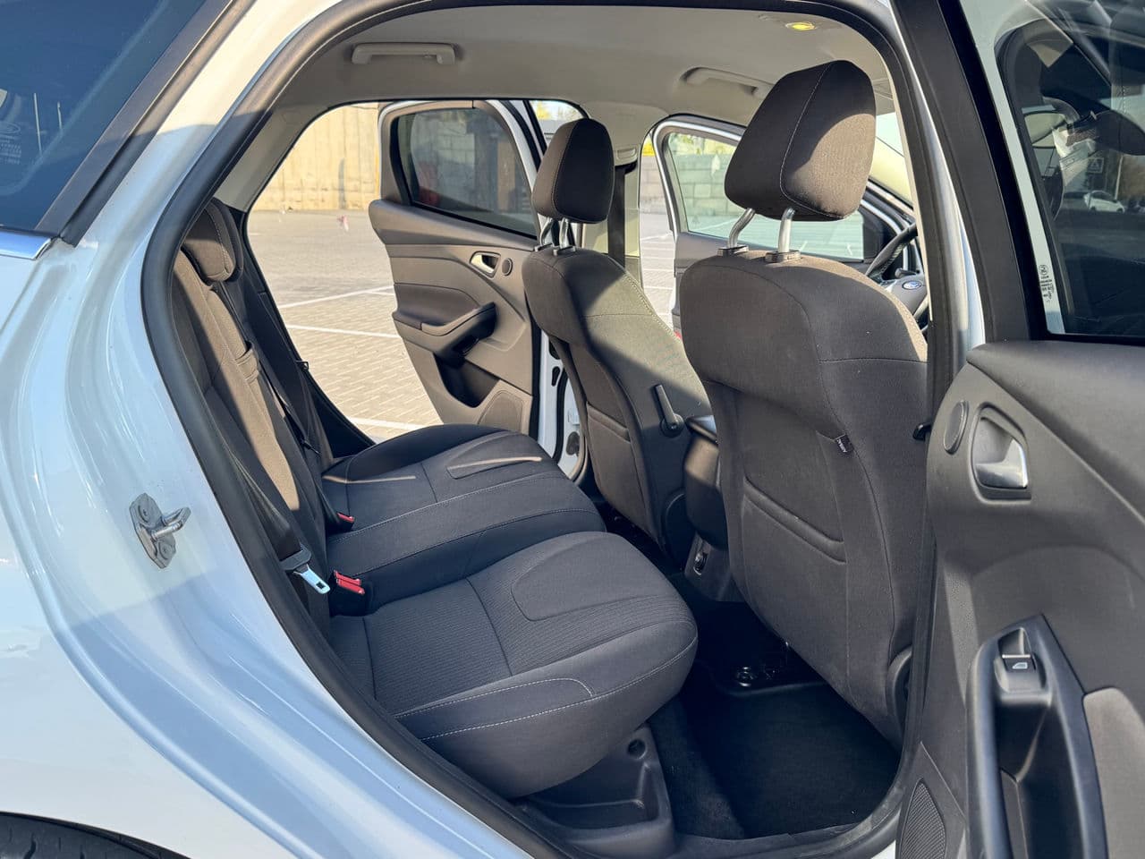 2012 Ford Focus — Miniatură 13