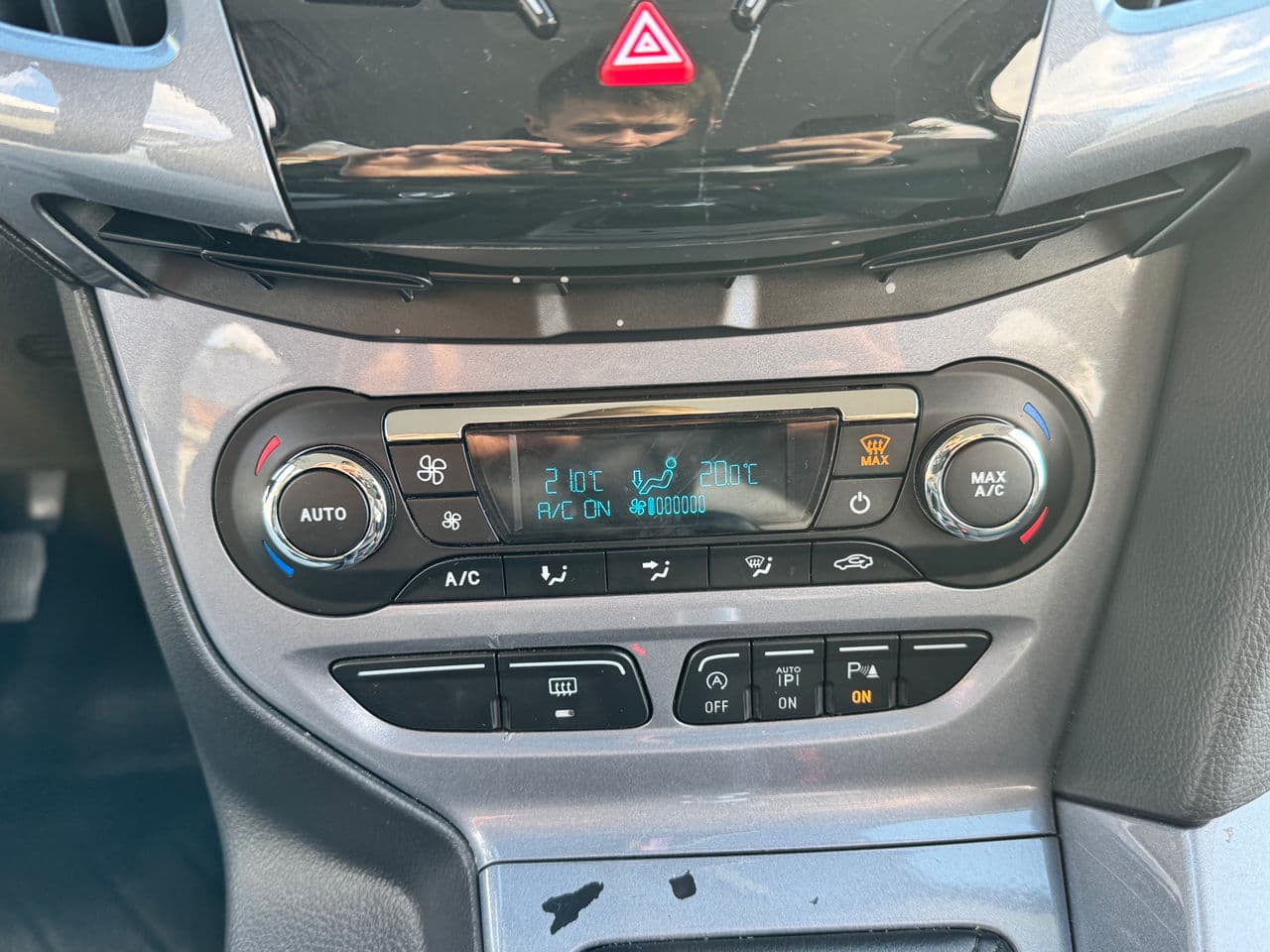 2012 Ford Focus — Miniatură 10