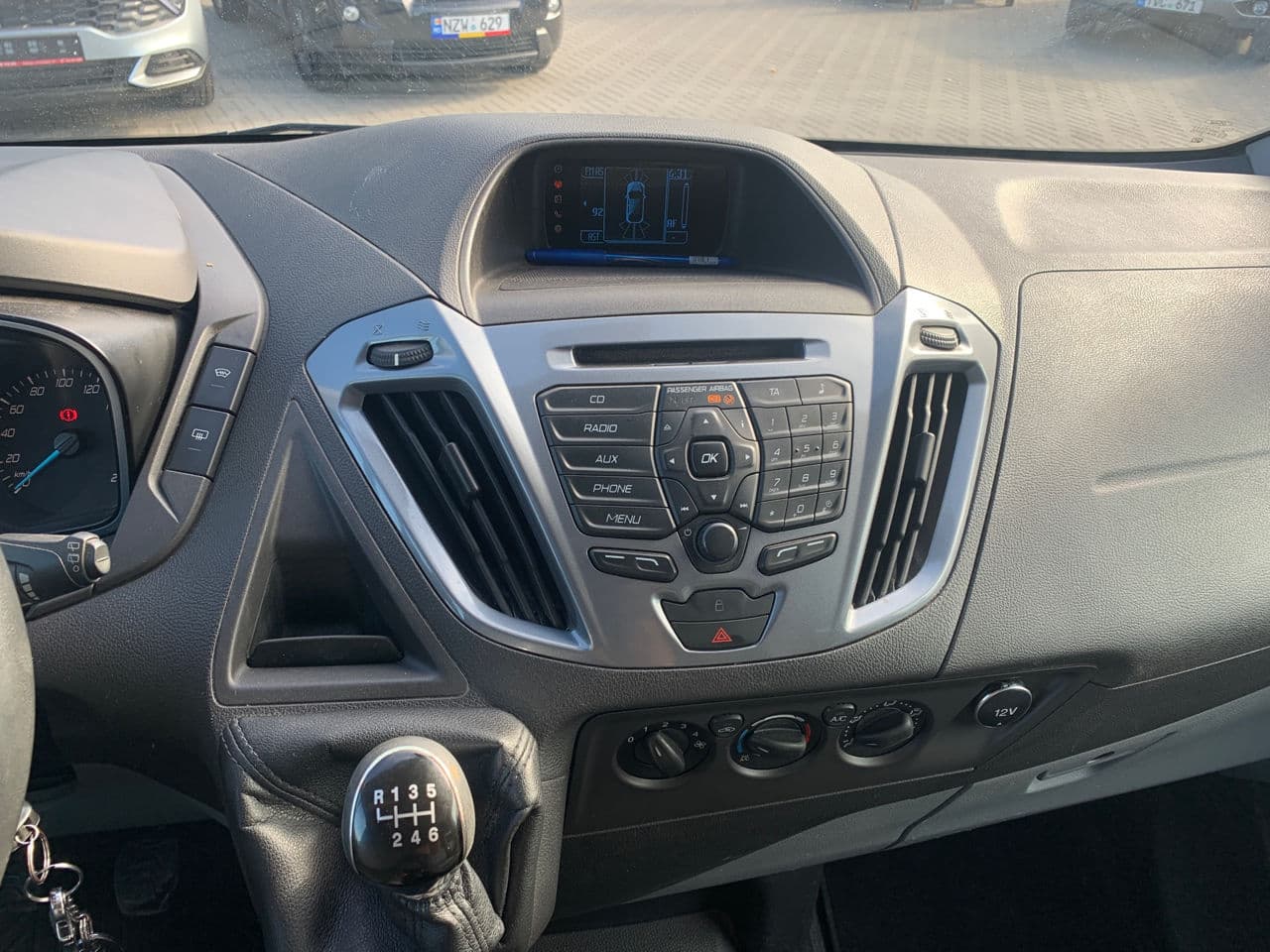 2013 Ford Transit — Miniatură 10