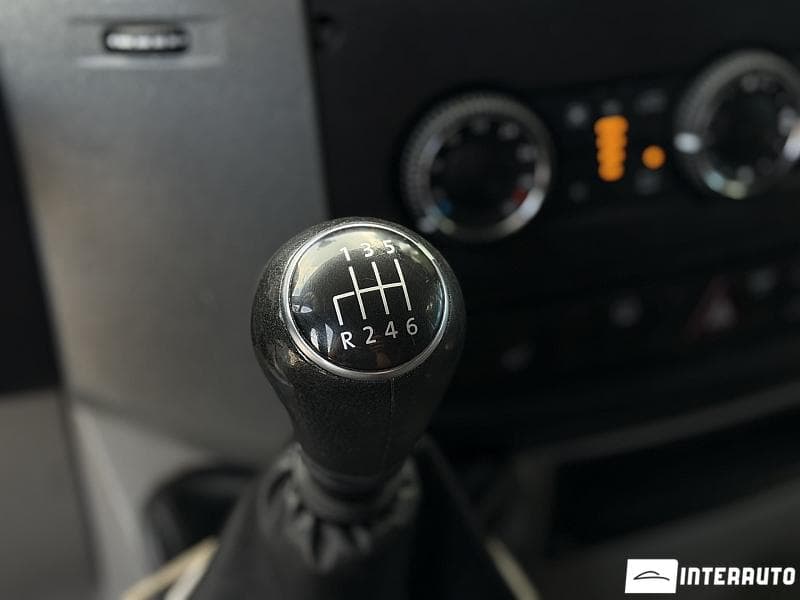 Volkswagen Crafter 2015 — Миниатюра 15