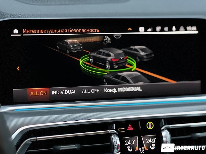BMW X5 4.0i 2018 — Миниатюра 20