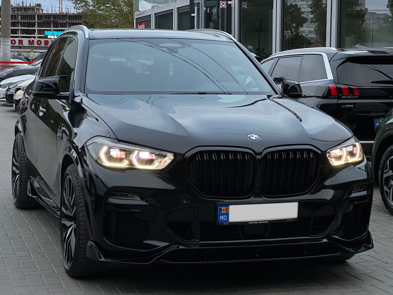 BMW X5 4.0i 2018 — Миниатюра 3