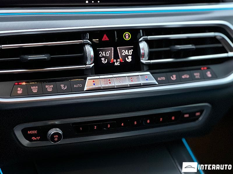 BMW X5 4.0i 2018 — Миниатюра 9