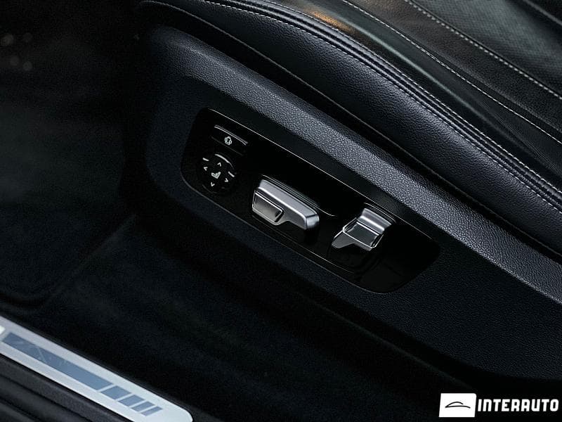 BMW X5 4.0i 2018 — Миниатюра 17