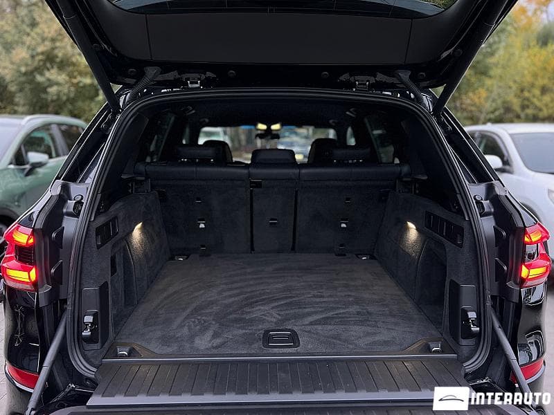 BMW X5 4.0i 2018 — Миниатюра 27