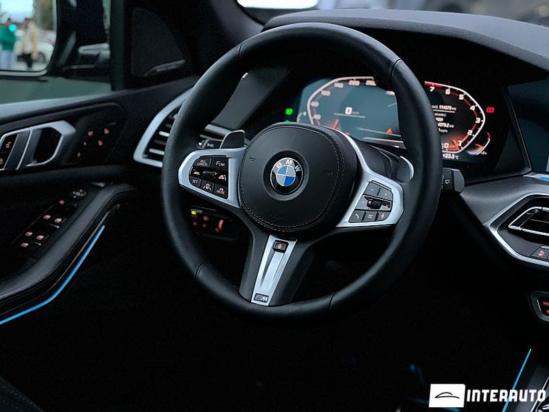 BMW X5 4.0i 2018 — Миниатюра 25