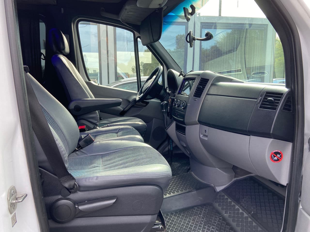 2015 Mercedes Sprinter — Miniatură 17