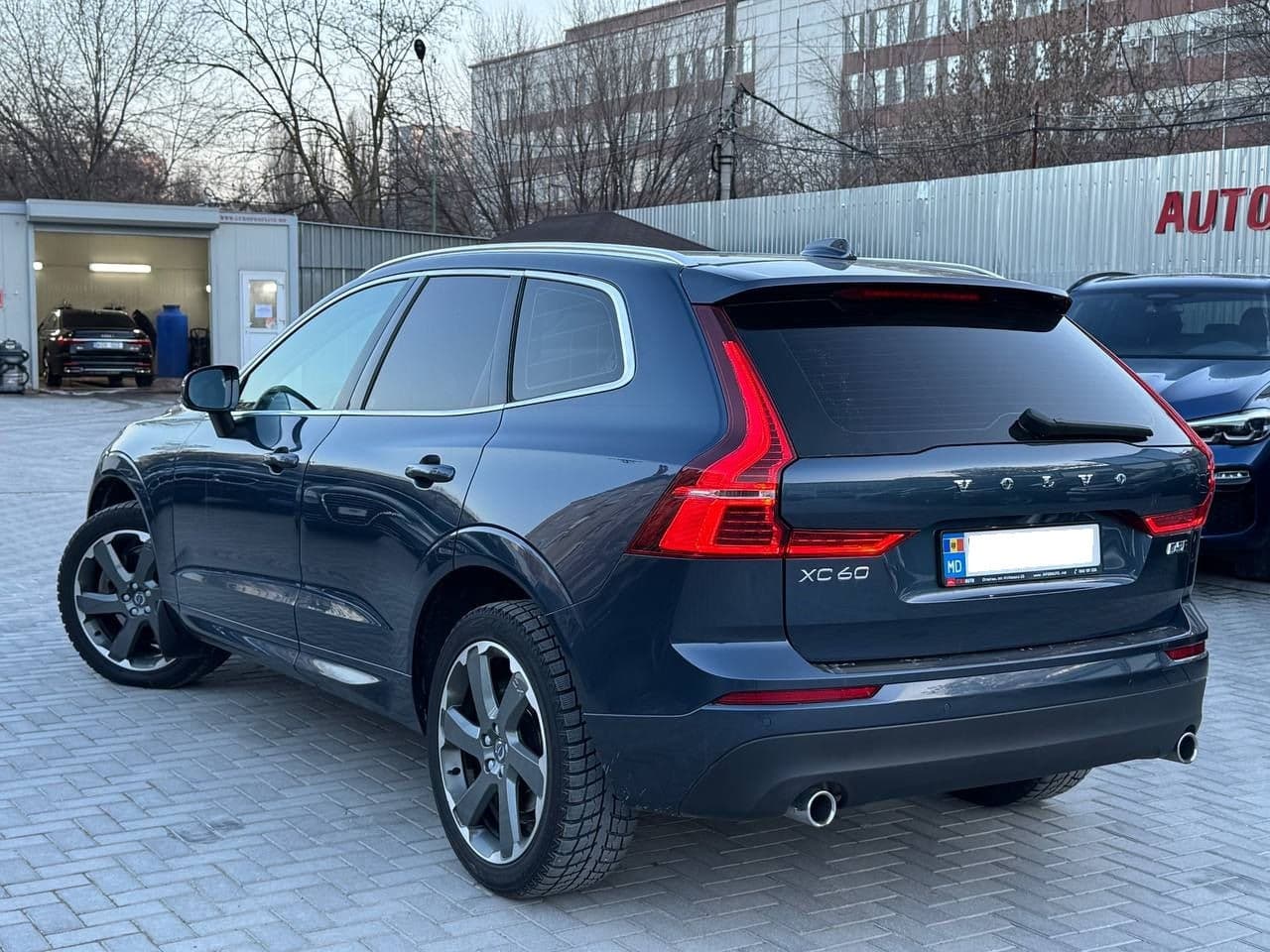 Volvo XC 60 2018 — Миниатюра 3