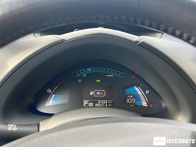 Nissan Leaf 2015 — Миниатюра 11