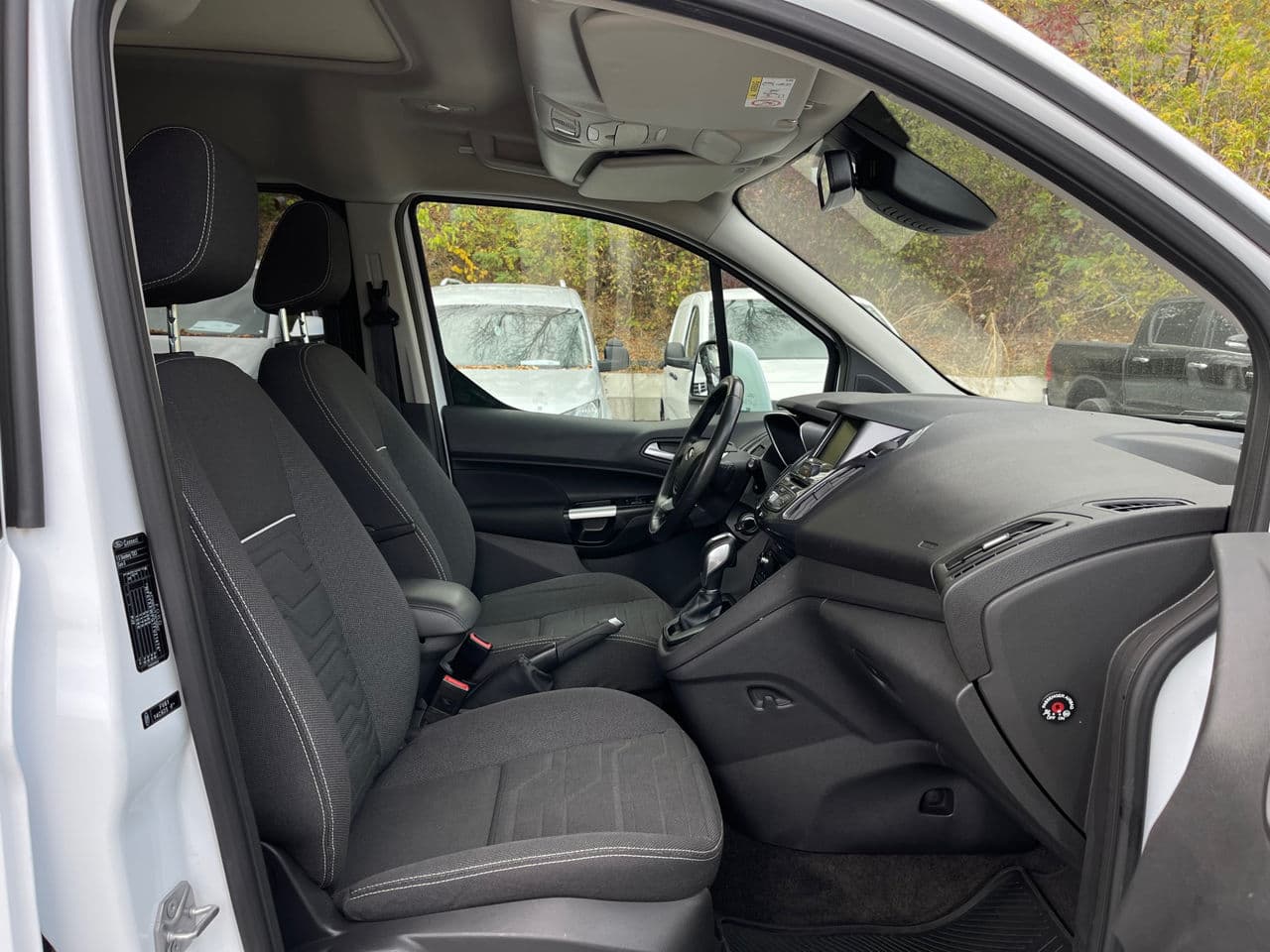 Ford Tourneo Connect 2015 — Миниатюра 17