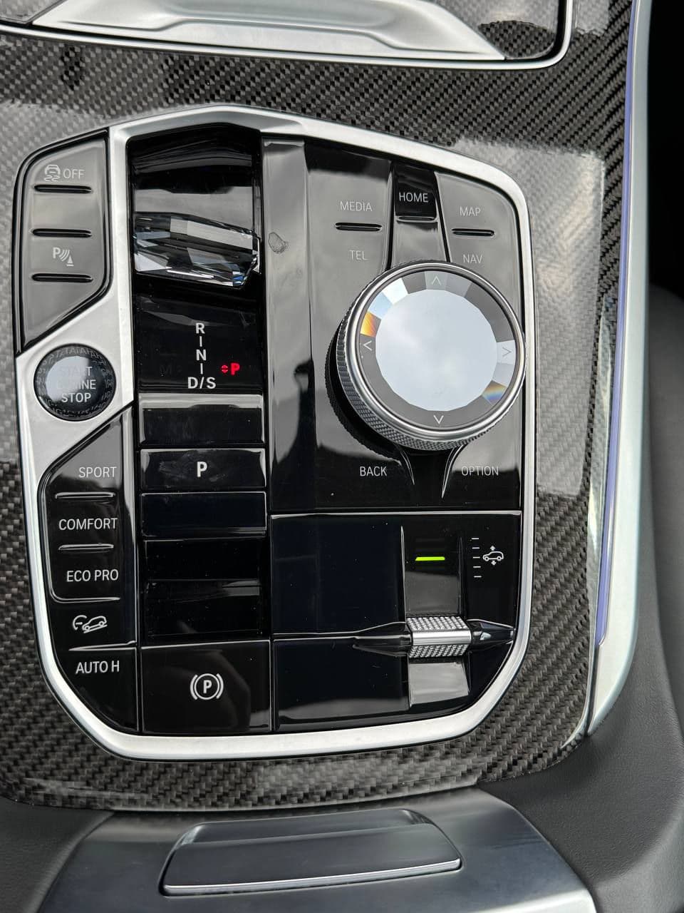 BMW X5 4.0i 2023 — Миниатюра 14