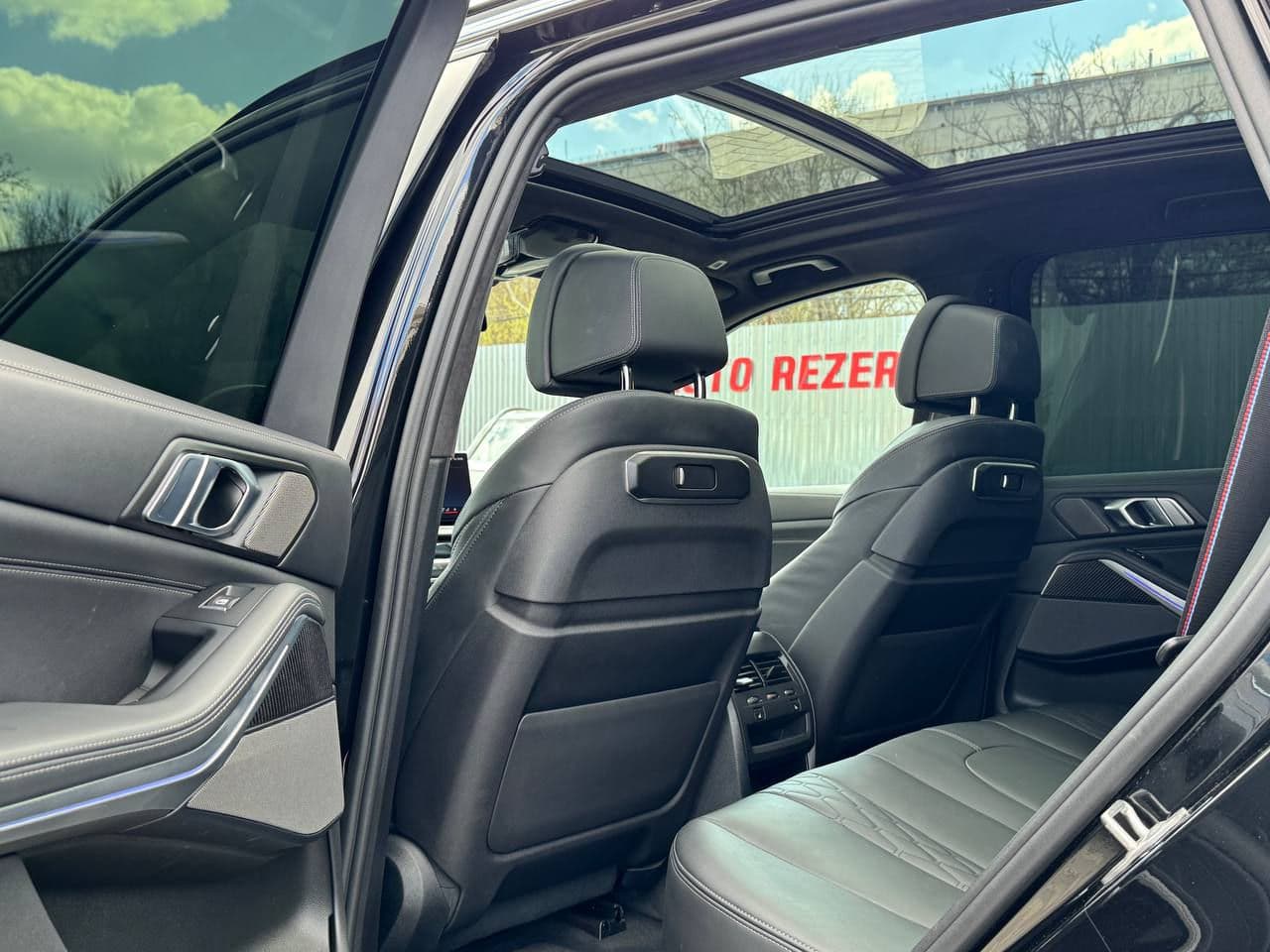 BMW X5 4.0i 2023 — Миниатюра 18
