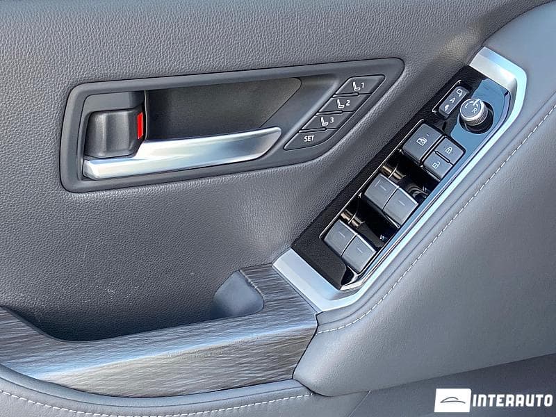 2022 Toyota Land Cruiser — Miniatură 10